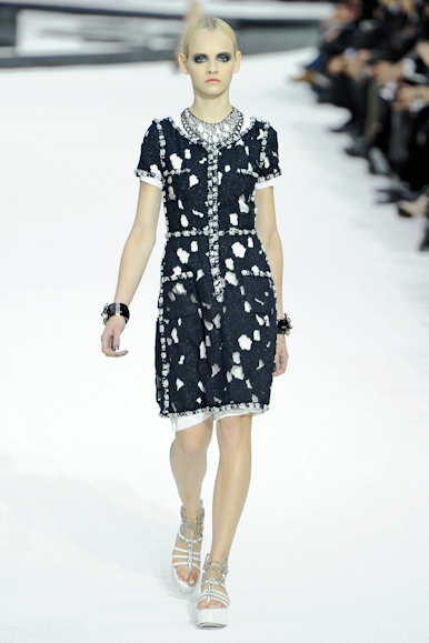 desfile-chanel-parisverao2011rtw-102