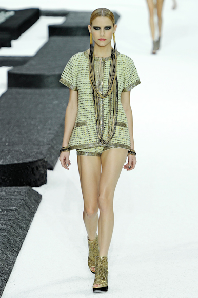 desfile-chanel-parisverao2011rtw-124