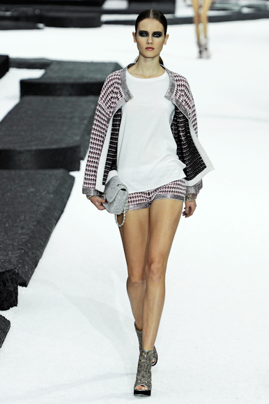 desfile-chanel-parisverao2011rtw-125