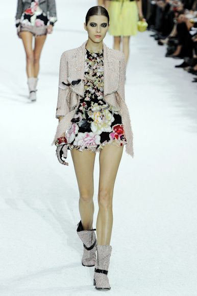 desfile-chanel-parisverao2011rtw-128