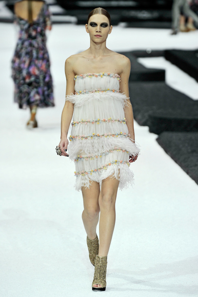 desfile-chanel-parisverao2011rtw-143