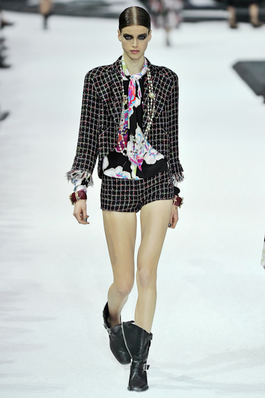 desfile-chanel-parisverao2011rtw-147