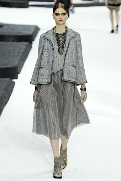 desfile-chanel-parisverao2011rtw-148