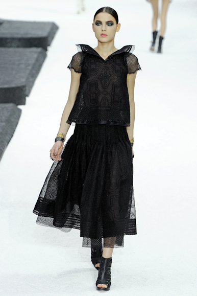 desfile-chanel-parisverao2011rtw-154