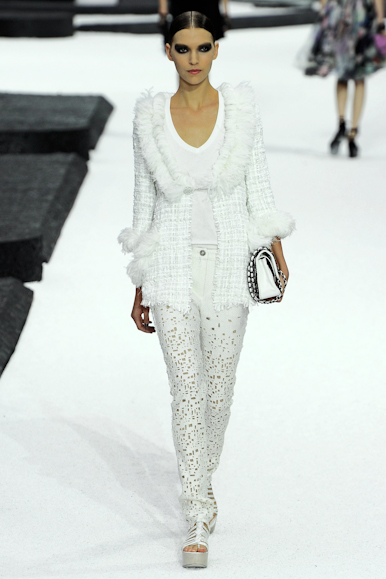desfile-chanel-parisverao2011rtw-156