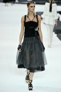 desfile-chanel-parisverao2011rtw-157