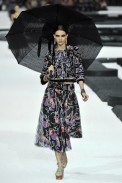 desfile-chanel-parisverao2011rtw-160