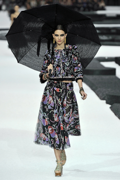 desfile-chanel-parisverao2011rtw-160