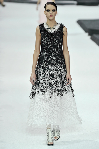 desfile-chanel-parisverao2011rtw-163