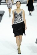 desfile-chanel-parisverao2011rtw-164