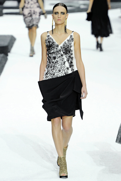 desfile-chanel-parisverao2011rtw-164