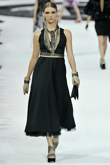 desfile-chanel-parisverao2011rtw-166