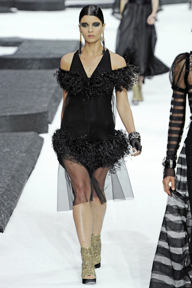 desfile-chanel-parisverao2011rtw-174