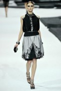 desfile-chanel-parisverao2011rtw-175
