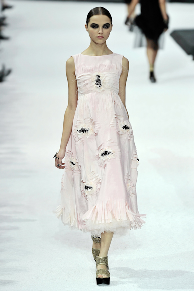 desfile-chanel-parisverao2011rtw-181