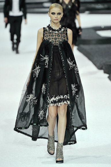 desfile-chanel-parisverao2011rtw-185