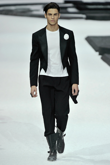 desfile-chanel-parisverao2011rtw-187
