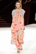 desfile-kenzo-parisverao2011rtw-100