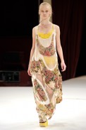 desfile-kenzo-parisverao2011rtw-115