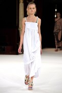 desfile-kenzo-parisverao2011rtw-116