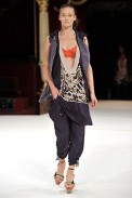 desfile-kenzo-parisverao2011rtw-123