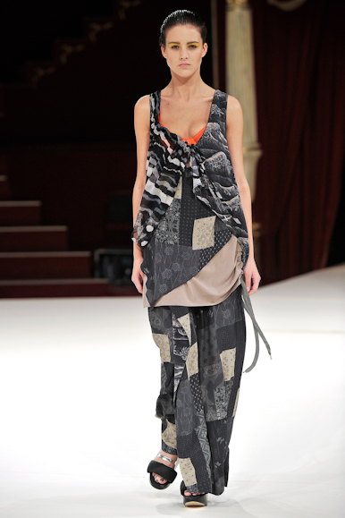 desfile-kenzo-parisverao2011rtw-129