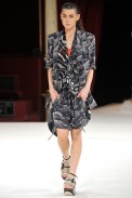 desfile-kenzo-parisverao2011rtw-131