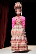 desfile-kenzo-parisverao2011rtw-140