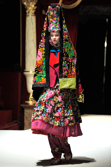 desfile-kenzo-parisverao2011rtw-143