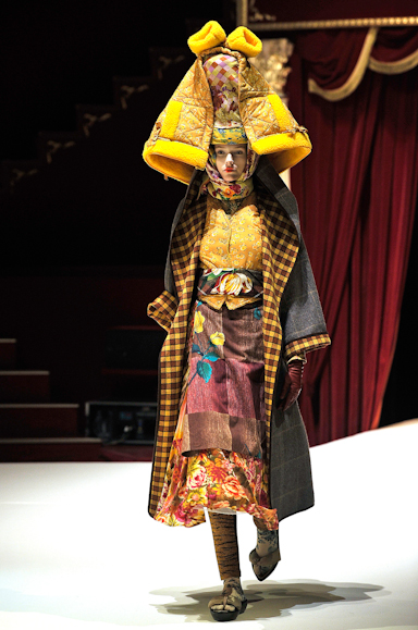 desfile-kenzo-parisverao2011rtw-148