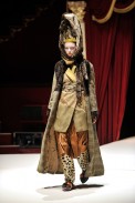 desfile-kenzo-parisverao2011rtw-154