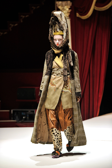 desfile-kenzo-parisverao2011rtw-154