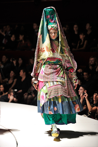 desfile-kenzo-parisverao2011rtw-164