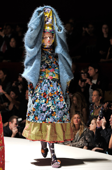 desfile-kenzo-parisverao2011rtw-165