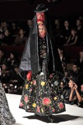 desfile-kenzo-parisverao2011rtw-174