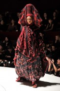 desfile-kenzo-parisverao2011rtw-175