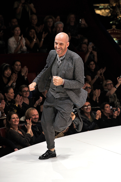 desfile-kenzo-parisverao2011rtw-178