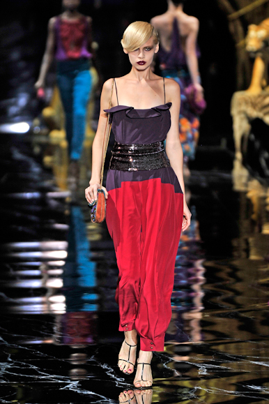 desfile-lvouitton-parisverao2011rtw-132