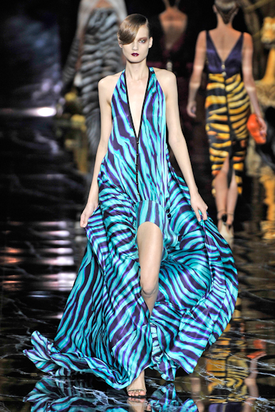 desfile-lvouitton-parisverao2011rtw-147