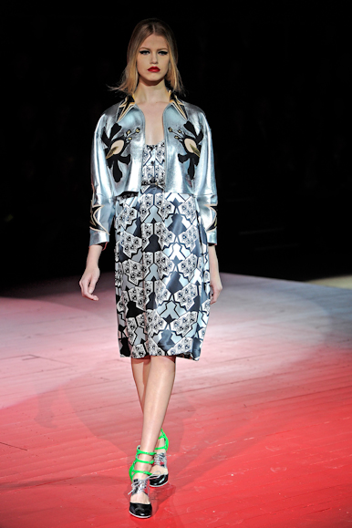 desfiles-miumiu-parisverao2011rtw-106