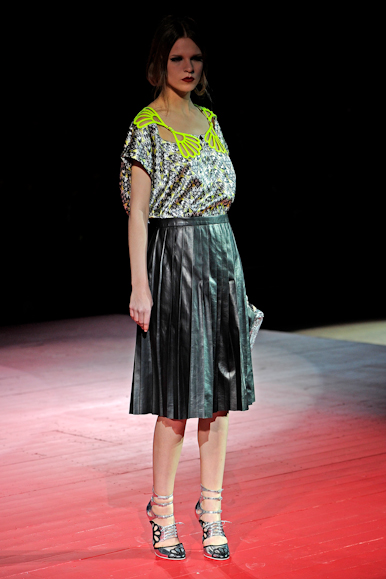 desfiles-miumiu-parisverao2011rtw-108