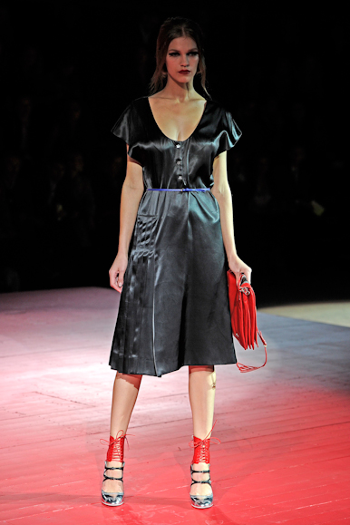 desfiles-miumiu-parisverao2011rtw-113