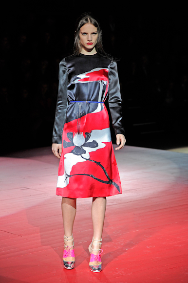 desfiles-miumiu-parisverao2011rtw-114