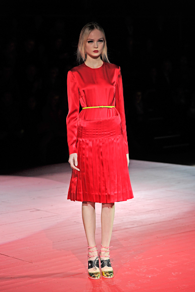 desfiles-miumiu-parisverao2011rtw-115