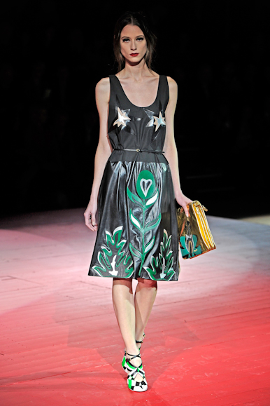 desfiles-miumiu-parisverao2011rtw-130