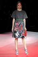 desfiles-miumiu-parisverao2011rtw-122