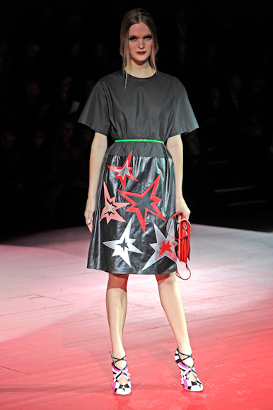 desfiles-miumiu-parisverao2011rtw-122