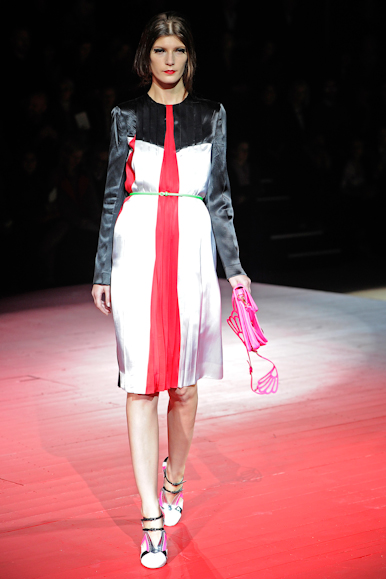 desfiles-miumiu-parisverao2011rtw-101