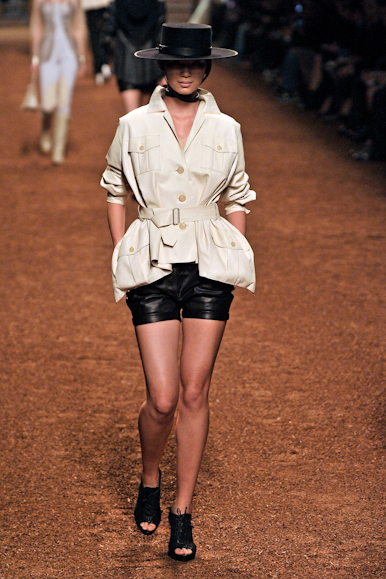 desfiles-hermes-parisverao2011rtw-111