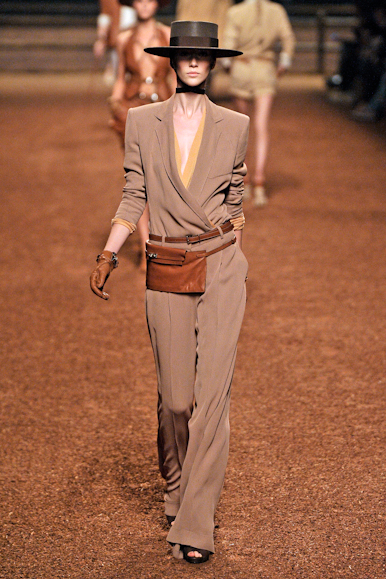 desfiles-hermes-parisverao2011rtw-120
